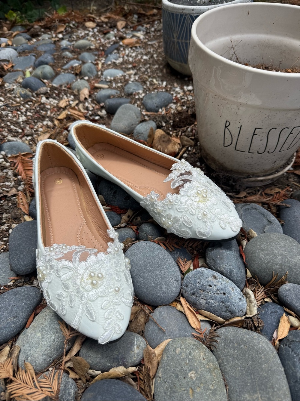 Women's White Lace Floral Pearl Embellished Flats